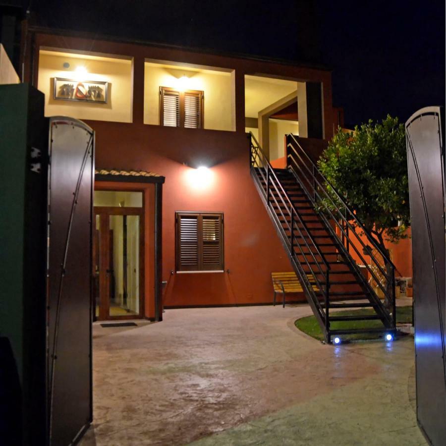 Artista B&B Càbras Exterior photo